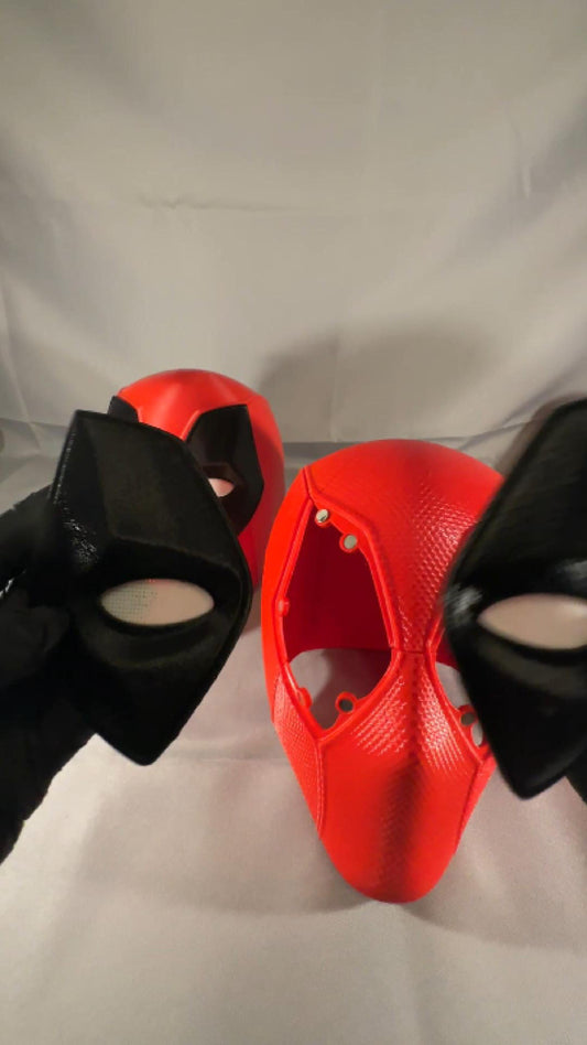 Ever wondered how our masks stay securely in place, no matter what? 🤔