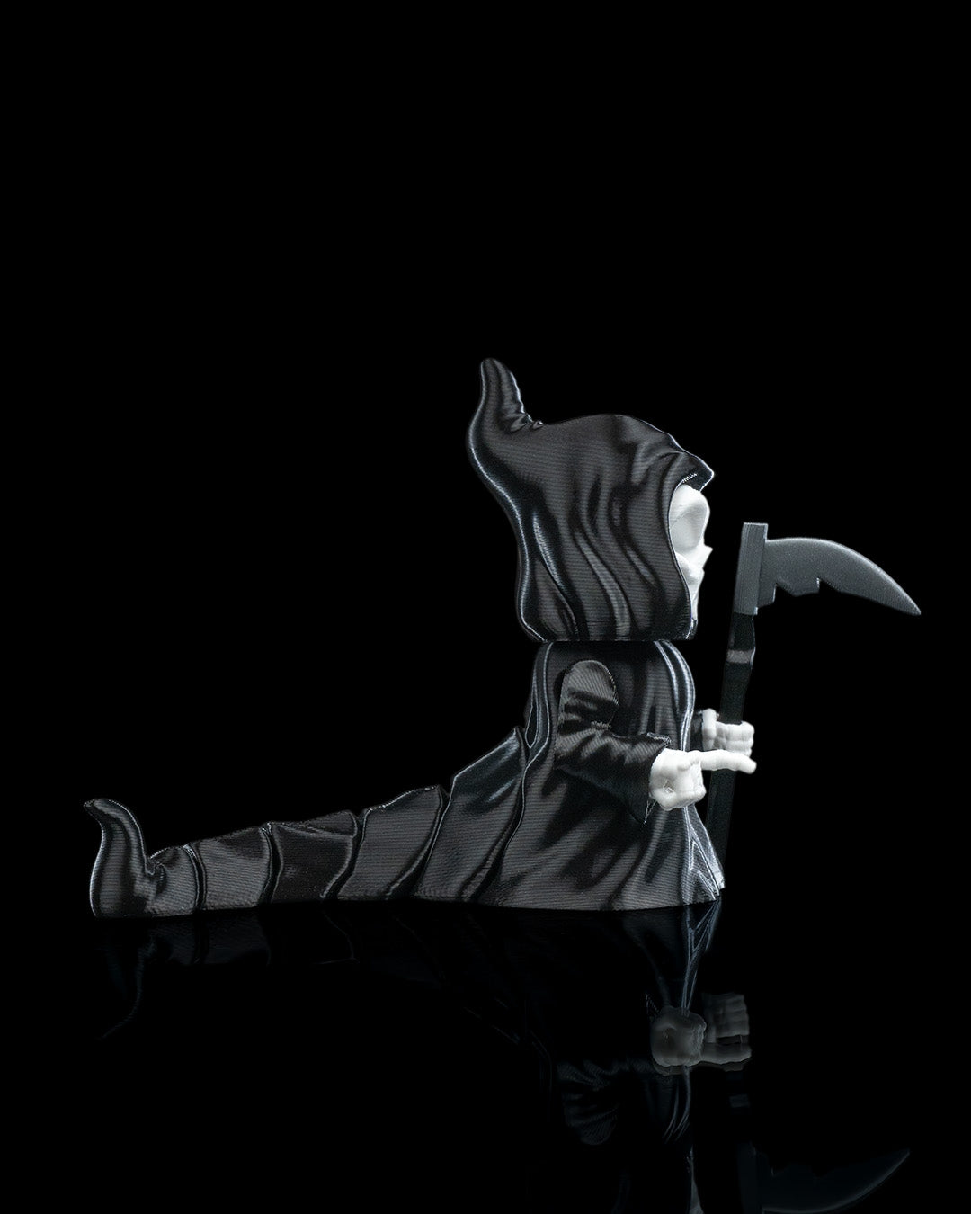 π Embrace the Adorable Side of Death! π 3D Printed "Death Wiggles" - Articulated Grim Reaper Figurine