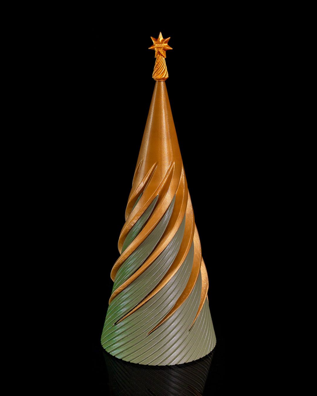 Endless Swirling Christmas Tree