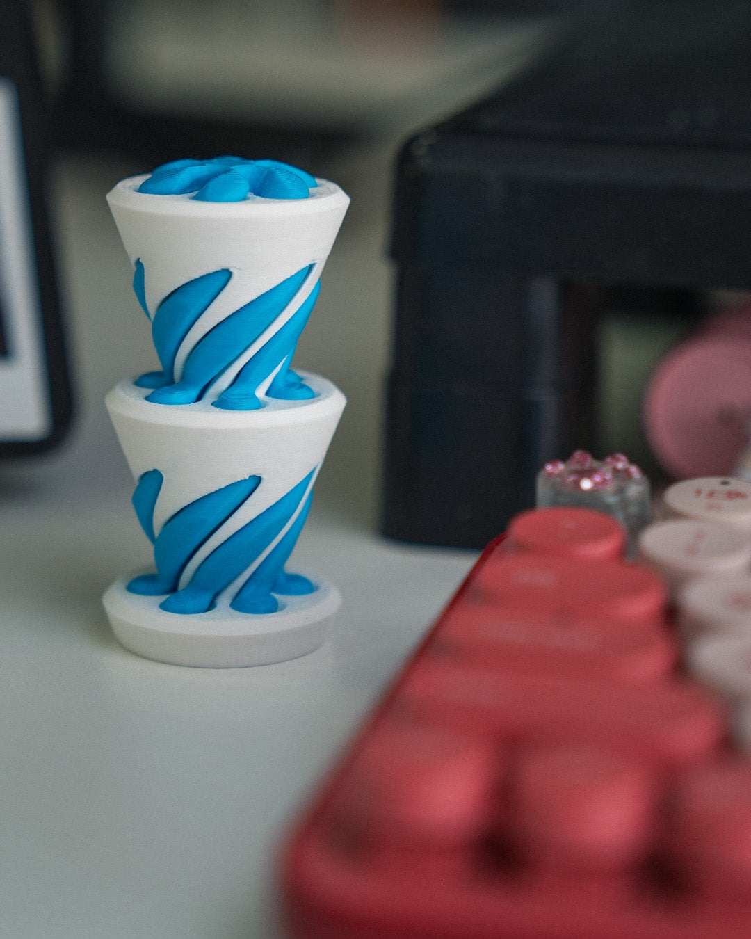 π Unwind with Mesmerizing Motion! 3D Printed Passthrough Helix Fidgets π