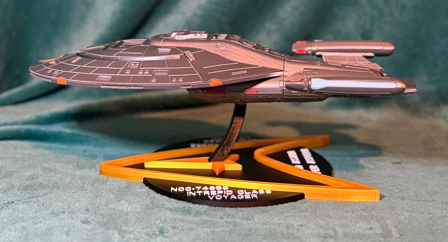 Return to the Alpha Quadrant! ✨ 3D Printed USS Voyager NCC-74656