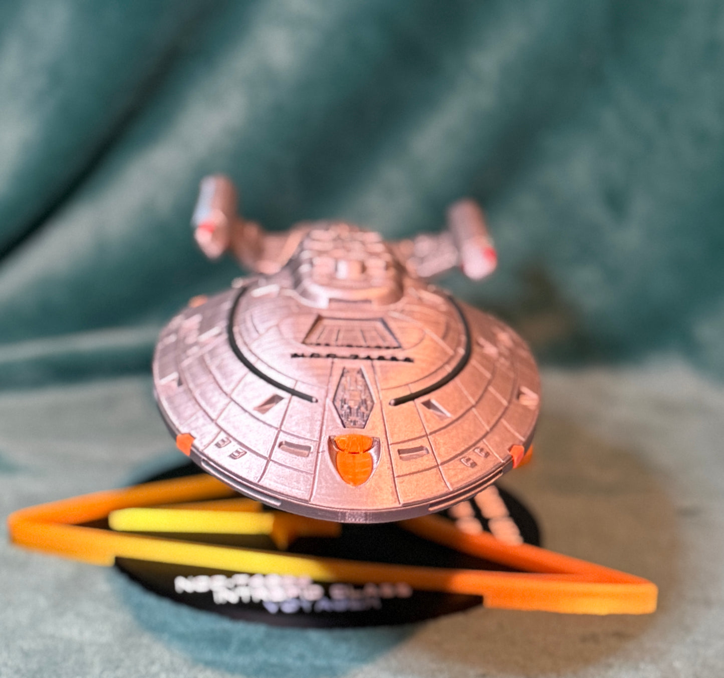 Return to the Alpha Quadrant! ✨ 3D Printed USS Voyager NCC-74656