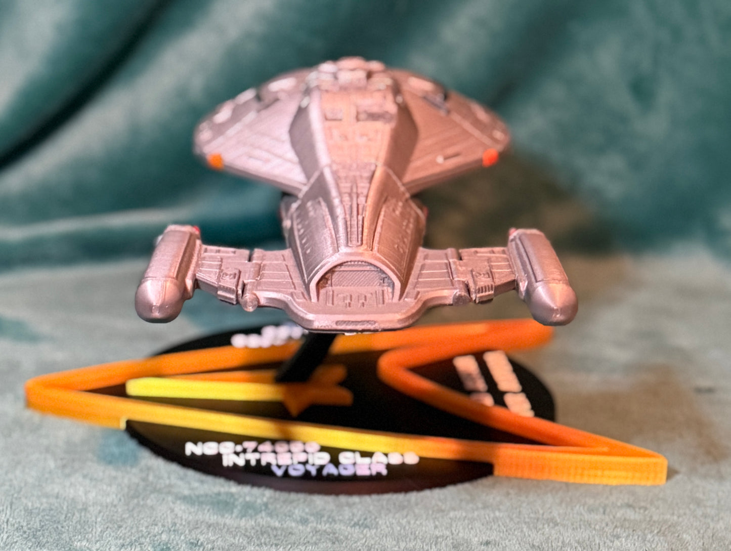 Return to the Alpha Quadrant! ✨ 3D Printed USS Voyager NCC-74656