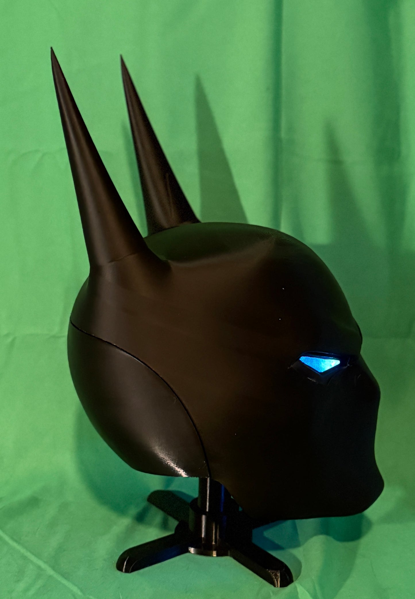 Become the Knight of Tomorrow! π¦ 3D Printed Batman Beyond Mask with Light-Up Eyes