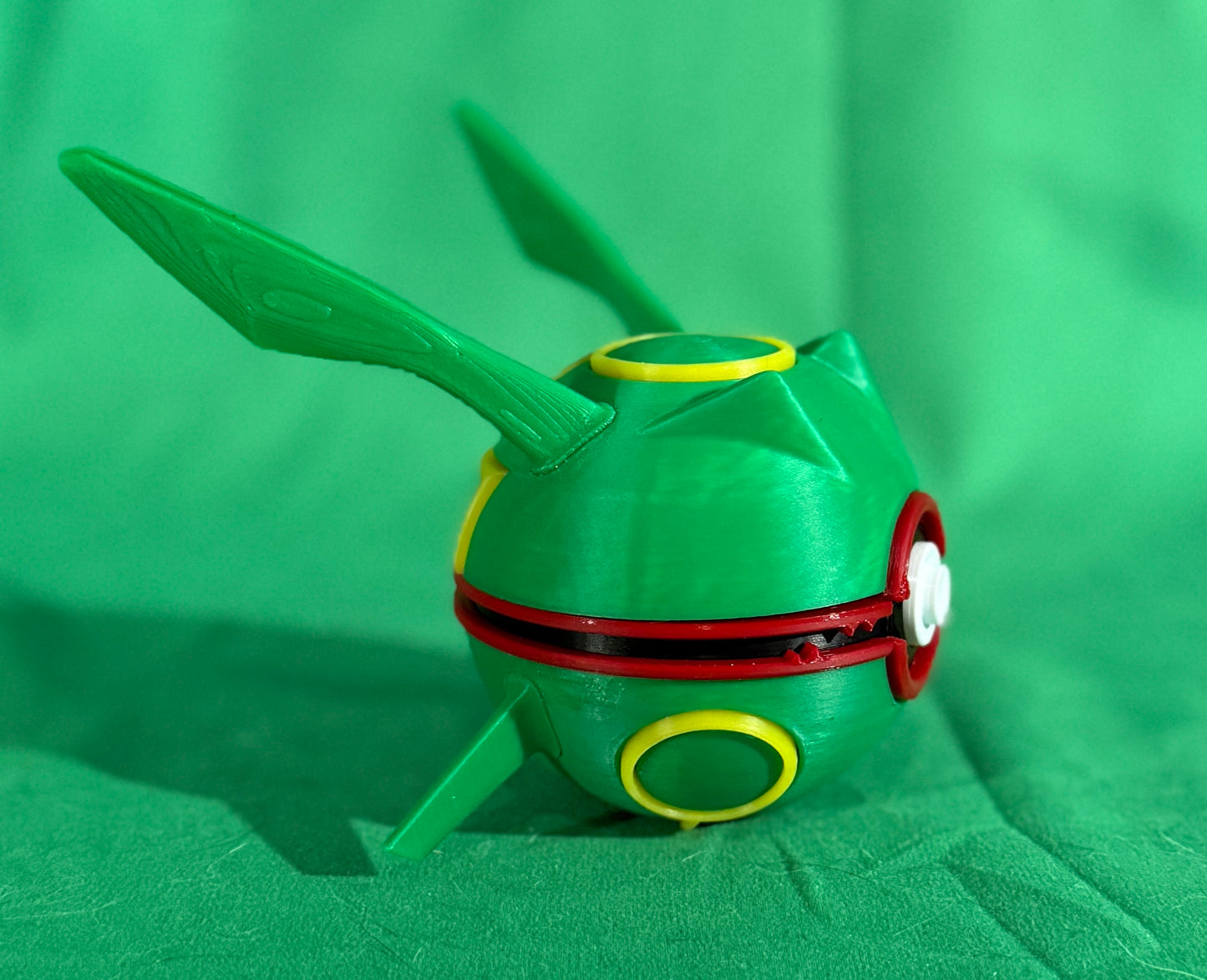 Soar to new heights with the legendary Rayquaza PokéMorph!