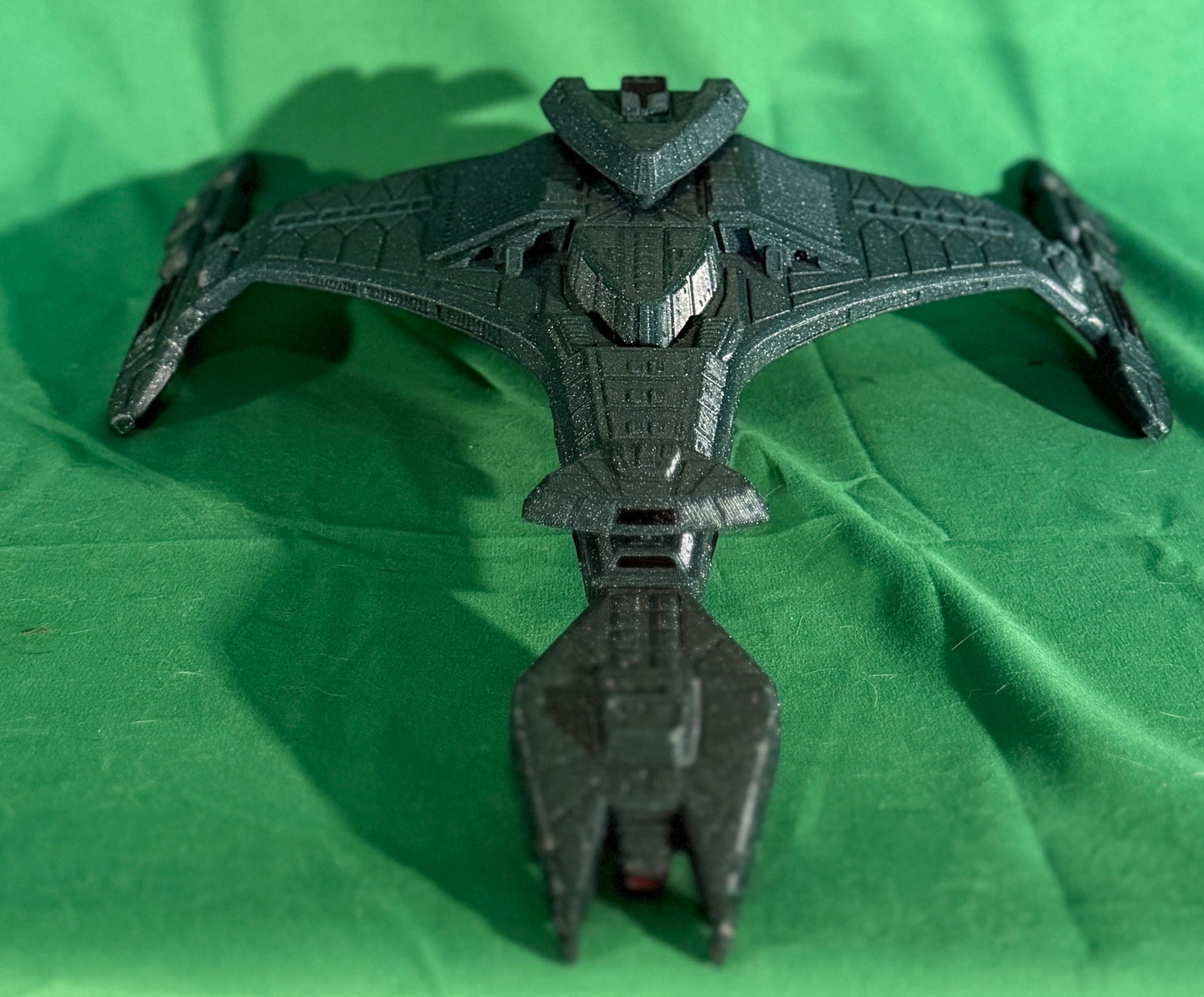 Klingon Vorcha Class Cruiser • 16.5” Sci‑Fi Starship Model • 3D Printed Display Ship • Collector Starship • Sci‑Fi Decor