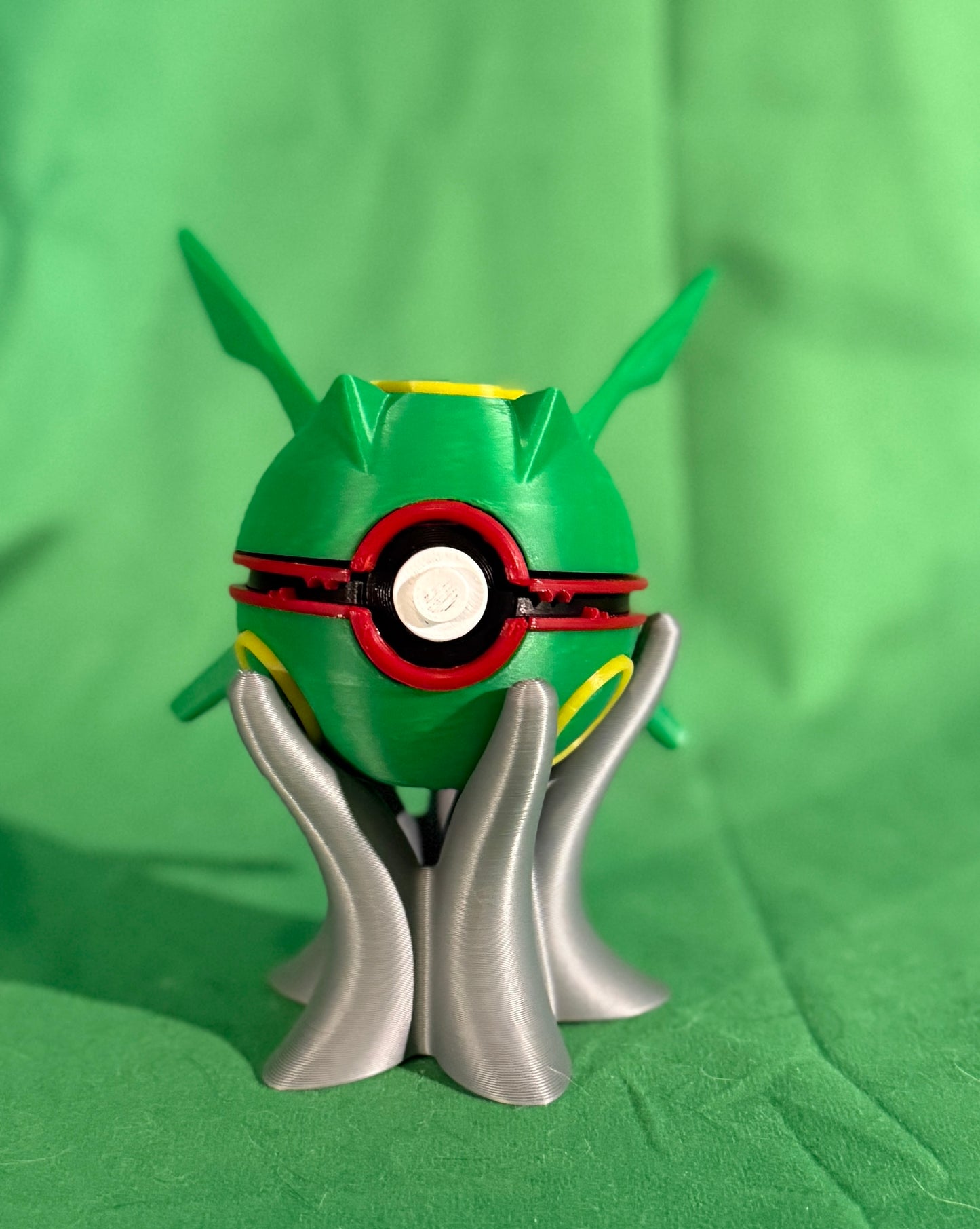 Soar to new heights with the legendary Rayquaza PokéMorph!