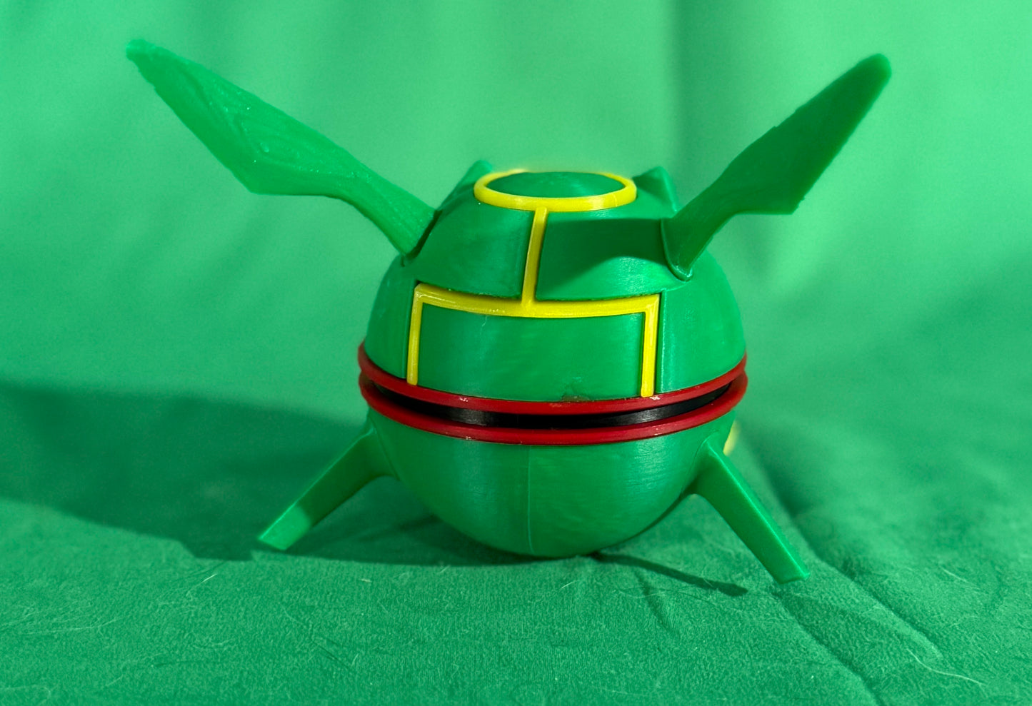Soar to new heights with the legendary Rayquaza PokéMorph!