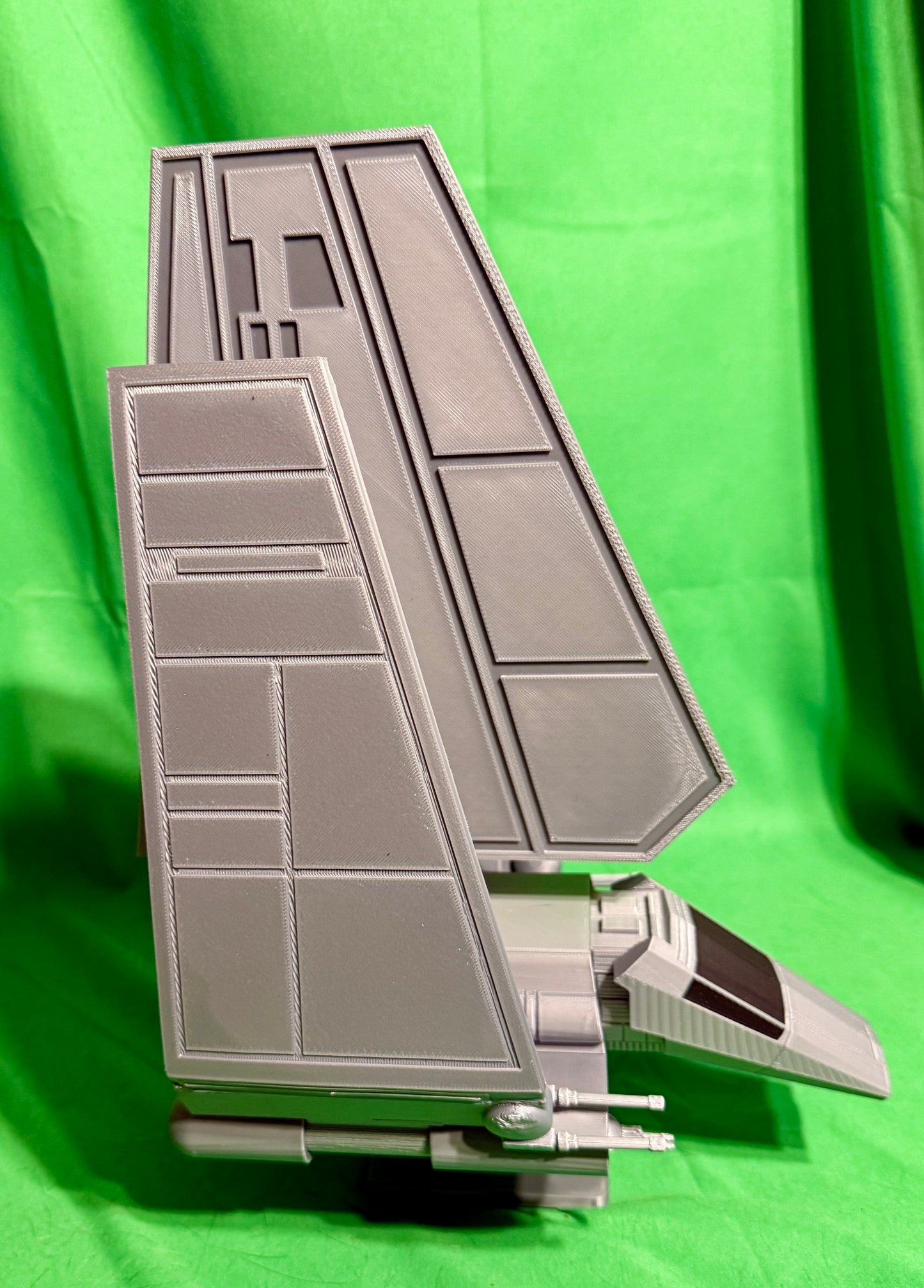 Imperial Shuttle (Lambda-Class) | Massive 30" Wingspan Articulating Model