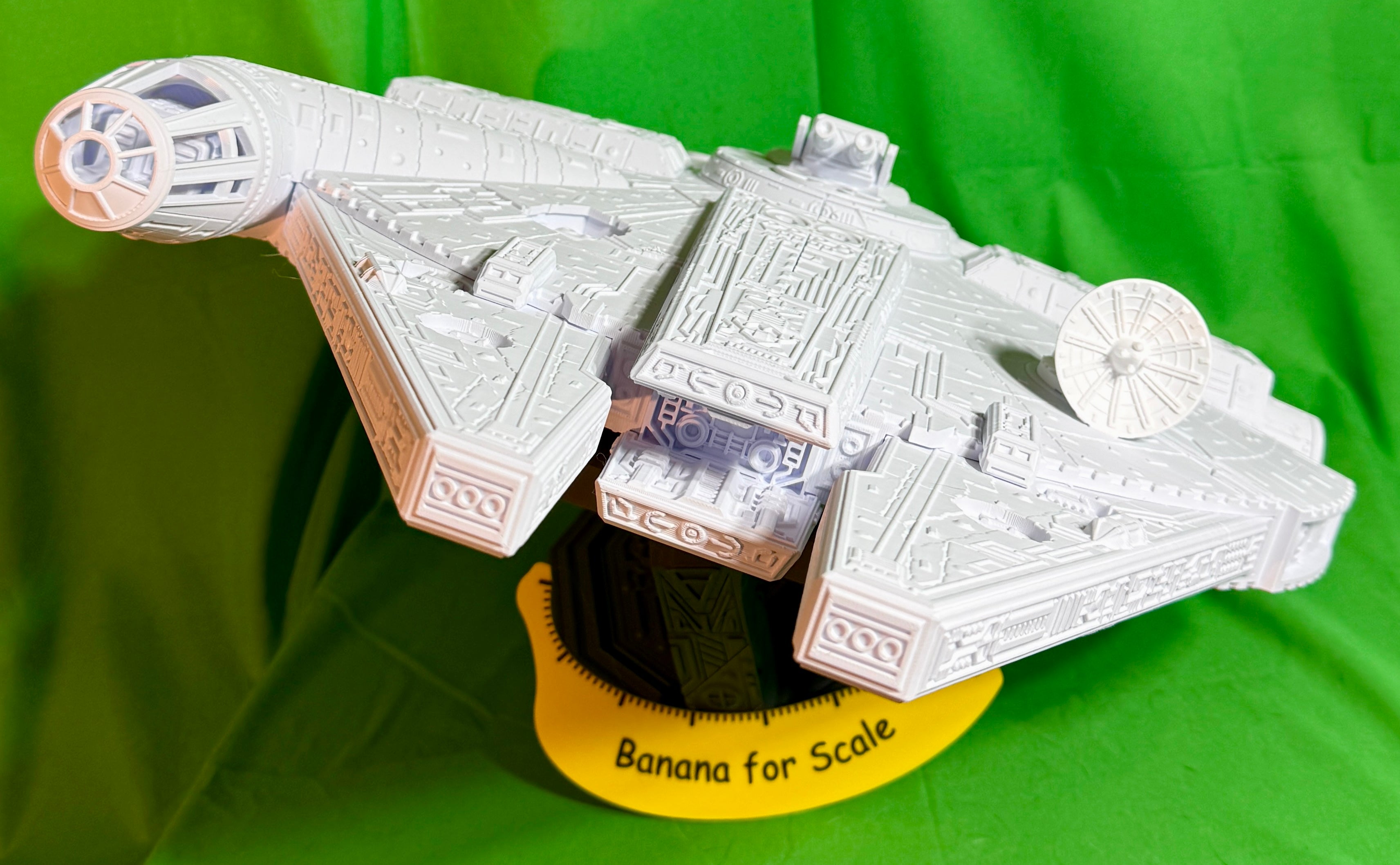 Millennium Falcon (YT-1300) | Massive 23