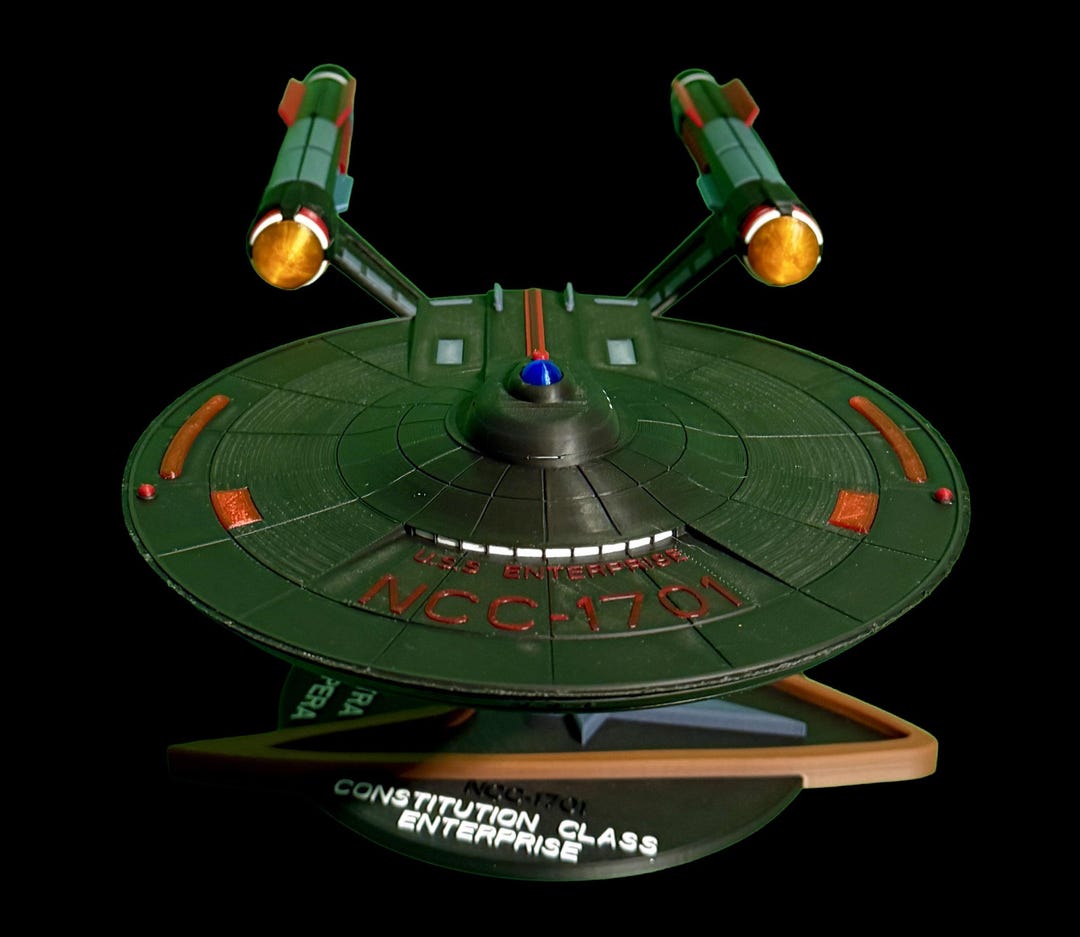 18 Inch Constitution-Style Starship Model