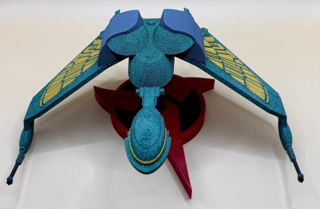 Alien Raptor-Wing Warship Model